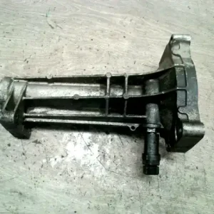 VW T4 -96 Féltengely tartó megtámasztó jobb első 1.9 d bontott alkatrész Gyors kiszállítás