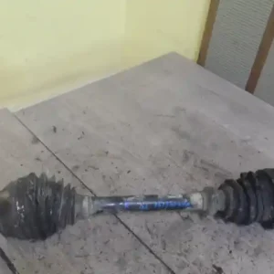 Expressz kézbesítés VW T4 -96 Jobb első féltengely 2.4 d bontott alkatrész