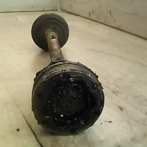 Gyors szállítás VW VENTO Bal első féltengely 2.0i bontott alkatrész