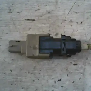 ALFA ROMEO 147 04.10-10.05 Féklámpa pedál kapcsoló bontott alkatrész Ingyenes szállítás