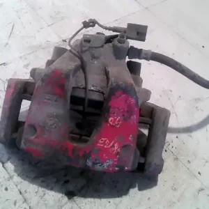 Kihagyhatatlan ajánlat ALFA ROMEO 156 97-03 Bal első féknyereg munkahengerrel 2.0d bontott alkatrész