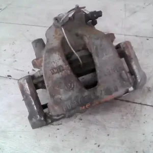 ALFA ROMEO GT Bal első féknyereg munkahengerrel bontott alkatrész Kedvezmény