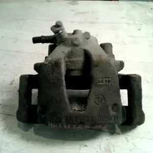 Kiárusítás ALFA ROMEO 156 97-03 Jobb első féknyereg munkahengerrel 1.6 b bontott alkatrész