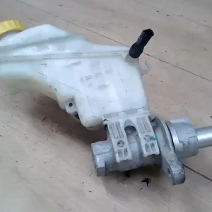 Kiárusítás ALFA ROMEO Mito 2008.11.01- Főfékhenger bontott alkatrész