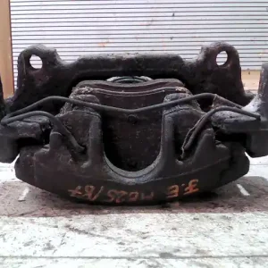 AUDI A3 2003.05 - 2005.09 Jobb első féknyereg munkahengerrel bontott alkatrész Szezonális akció