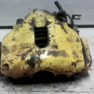 AUDI A4 98-01 Jobb első féknyereg munkahengerrel hűtött tárcsához bontott alkatrész Azonnali szállítás