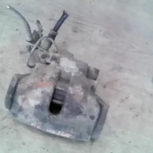 AUDI A6 97-04 Bal első féknyereg munkahengerrel bontott alkatrész Árengedmény