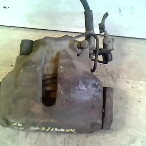 AUDI A6 97-04 Jobb első féknyereg munkahengerrel 2.4 i, v6 bontott alkatrész Kedvezmény