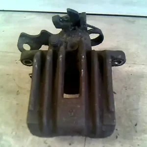 Ne maradj le AUDI A6 97-04 Bal hátsó féknyereg munkahengerrel 2.4 i, v6 bontott alkatrész