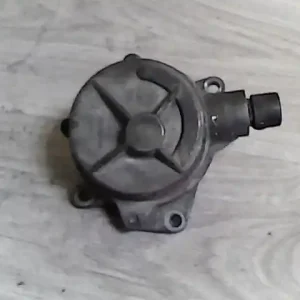 Bestseller AUDI A6 97-04 Vákuumpumpa bontott alkatrész