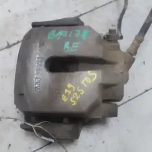 Biztonságos vásárlás BMW E39 95-03 Bal első féknyereg munkahengerrel bontott alkatrész