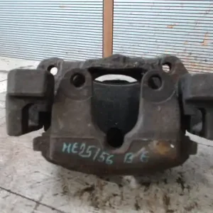 Újdonság BMW E39 95-03 Bal első féknyereg munkahengerrel 3.0 d bontott alkatrész