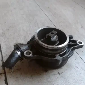 Legkelendőbb BMW E60 2003.07.01-2010.10.01 Vákuumpumpa 3.0d bontott alkatrész