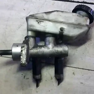 Outlet CHEVROLET AVEO T200 03.01-07.12 Főfékhenger bontott alkatrész