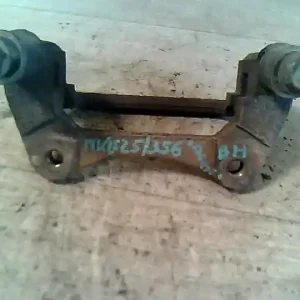 Kedvezmény CHEVROLET LACETTI Bal hátsó féknyereg tartó 1.6 i, 16v, kombi bontott alkatrész