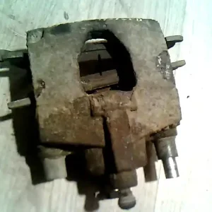 CHRYSLER VOYAGER 96-01 Jobb hátsó féknyereg 2.4 i bontott alkatrész Gyors szállítás