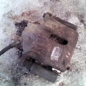 CITROEN BERLINGO 02-08 Jobb első féknyereg munkahengerrel 1.4 b bontott alkatrész Biztonságos vásárlás