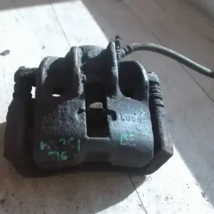 CITROEN BERLINGO 96-02 Bal első féknyereg munkahengerrel 1.9d bontott alkatrész Expressz kézbesítés