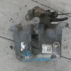 CITROEN C5 Bal első féknyereg munkahengerrel bontott alkatrész Népszerű