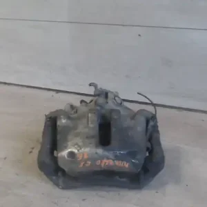 CITROEN C5 05- Jobb első féknyereg munkahengerrel 2.0i bontott alkatrész Ajánlat