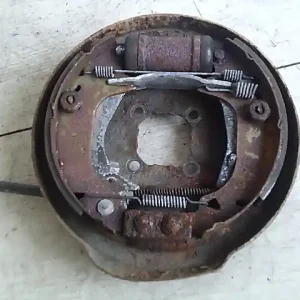 Szuper ajánlat CITROEN SAXO 99- Bal hátsó fék alaplapbontott alkatrész