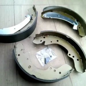 Azonnal elérhető CITROEN JUMPER 94-02 Fékpofa 2.4d bontott alkatrész