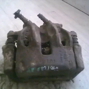 CITROEN JUMPER 94-02 Jobb első féknyereg munkahengerrel bontott alkatrész Ne maradj le