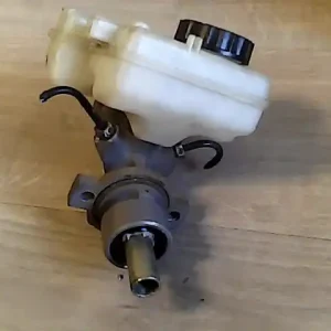 Kedvezményes ár CITROEN SAXO 99- Főfékhenger 1.1i bontott alkatrész