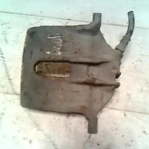 Olcsó CITROEN XSARA 00.11-04.12 Jobb első féknyereg munkahengerrel 1.6 i, hűtött tárcsás bontott alkatrész