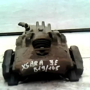 Árengedmény CITROEN XSARA 97.11-00.10 Jobb első féknyereg munkahengerrel bontott alkatrész