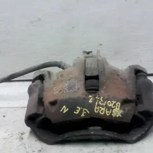 CITROEN XSARA 97.11-00.10 Jobb első féknyereg munkahengerrel 1.4i nem hűtött tárcsáhozbontott alkatrész Szezonális akció