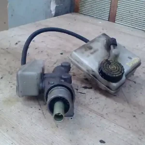 Exkluzív ajánlat CITROEN XSARA PICASSO -04 Főfékhenger 2.0d bontott alkatrész