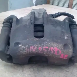 Kedvezmény CITROEN XSARA PICASSO 04- Bal első féknyereg munkahengerrel 1.6i bontott alkatrész