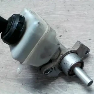 DACIA LOGAN 04.11-08.06 Főfékhenger 1.5dci bontott alkatrész Népszerű