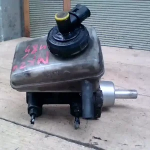 Végkiárusítás DACIA LOGAN MCV 04.11-0812 Főfékhenger 1,5d bontott alkatrész