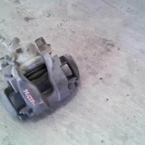 Ne maradj le DACIA Sandero Stepway 2012.09.27-2016.12.31 Jobb első féknyereg munkahengerrel bontott alkatrész