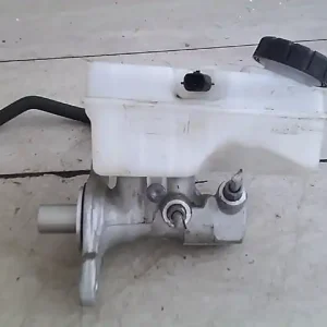 Ajánlat DACIA Sandero Stepway 2017.01.01- Főfékhenger 0.9tcebontott alkatrész