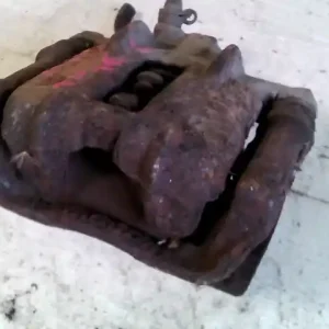 DAEWOO FSO Jobb első féknyereg munkahengerrel nem hűtött tárcsához bontott alkatrész Rendeld meg most