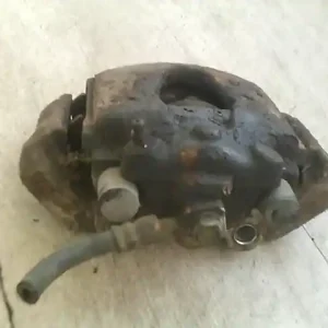 DAEWOO LANOS -01 Bal első féknyereg munkahengerrel 1.5i bontott alkatrész Biztonságos fizetés