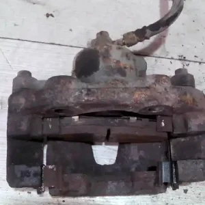 DAEWOO LANOS -01 Jobb első féknyereg munkahengerrel bontott alkatrész Nézd meg most