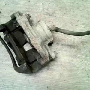 DAEWOO LANOS -01 Jobb első féknyereg munkahengerrel 1.6 b bontott alkatrész Alacsony ár