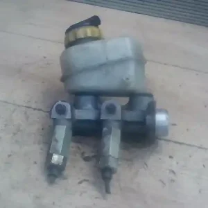 Népszerű DAEWOO LANOS -01 Főfékhenger tartállyal,1.5i bontott alkatrész