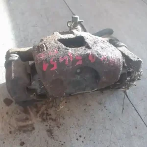 DAEWOO MATIZ 98-01 Bal első féknyereg munkahengerrel 0.8b bontott alkatrész Akció