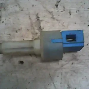 FIAT ALBEA 02.01.01-04.12.31 Féklámpa pedál kapcsoló bontott alkatrész Akció