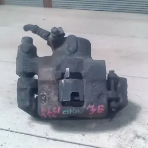 Szuper ajánlat FIAT CINQUECENTO Jobb első féknyereg munkahengerrel 0.9i bontott alkatrész