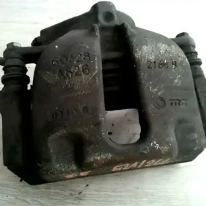 Kiárusítás FIAT Croma 3 2005.06.01-2010.02.28 Jobb első féknyereg munkahengerrel 1.9jtd bontott alkatrész