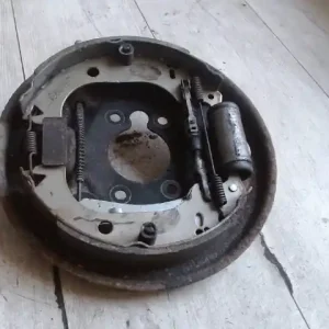 Olcsó FIAT DOBLO 01.01-05.09 Bal hátsó fék alaplap1.2i bontott alkatrész