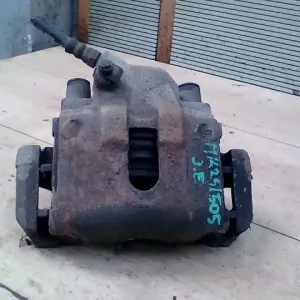 FIAT DOBLO 01.01-05.09 Jobb első féknyereg munkahengerrel 1,9d bontott alkatrész Gyors szállítás