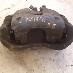 Vedd meg most FIAT GRANDE PUNTO 05.10- Bal első féknyereg munkahengerrel 1.3d bontott alkatrész