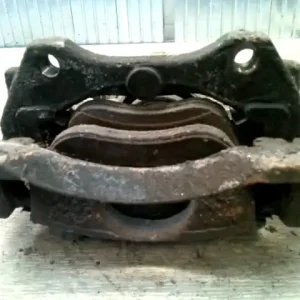 Vedd meg most FIAT Panda 03-11 Bal első féknyereg munkahengerrel bontott alkatrész